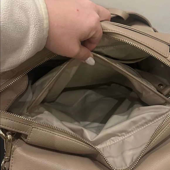 Mina Baie Kinney Backpack Vegan Full in Sand - Picture 16 of 16